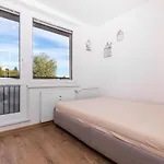 Netflix & Wifi Free Dvojizbovy Blizko Centra - 24h Self Check-in Apartment *