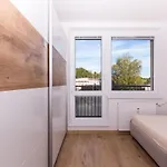 Apartment Netflix & Wifi Free Dvojizbovy Blizko Centra - 24h Self Check-in