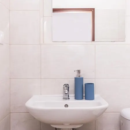Apartment Netflix & Wifi Free Dvojizbovy Blizko Centra - 24h Self Check-in