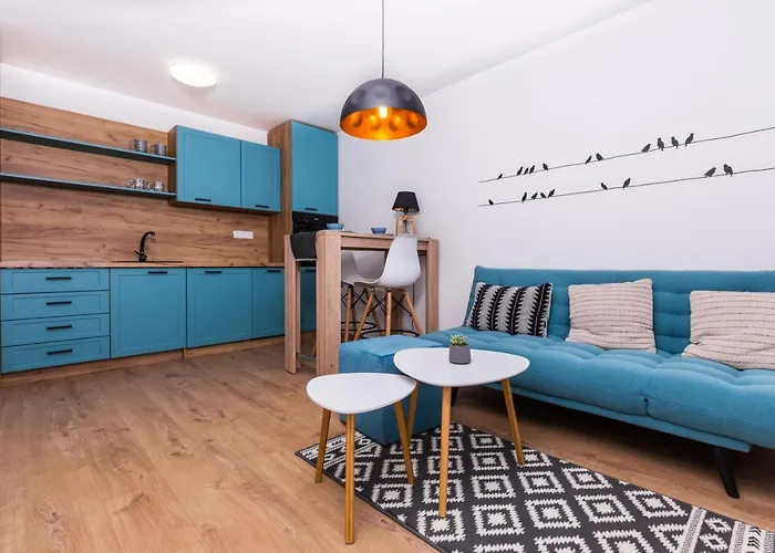 Netflix & Wifi Free Dvojizbovy Blizko Centra - 24h Self Check-in * Banská Bystrica