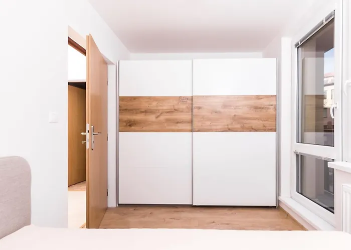 Appartement Netflix & Wifi Free Dvojizbovy Blizko Centra - 24h Self Check-in *