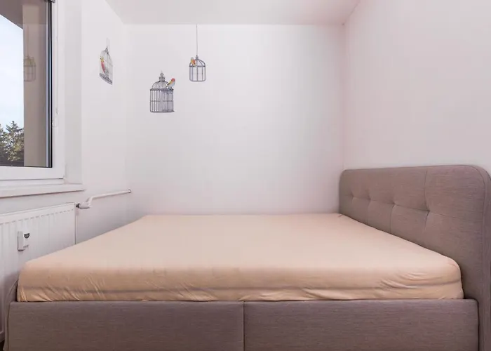 Netflix & Wifi Free Dvojizbovy Blizko Centra - 24h Self Check-in *